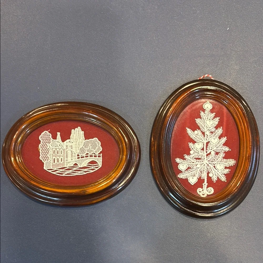 2 European lace from Brugge, Belgium